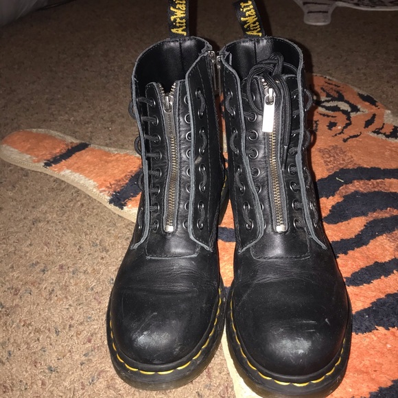 zip up doc martens